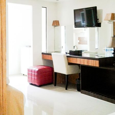 Kyo Serviced Apartment Jakarta Cilandak  Екстер'єр фото