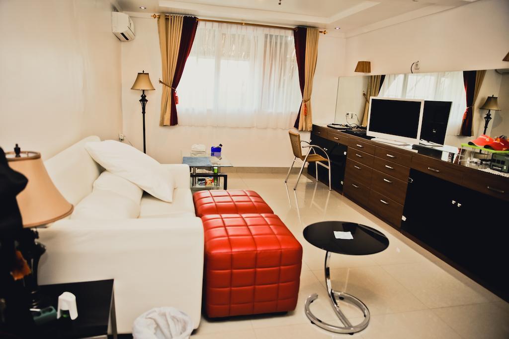 Kyo Serviced Apartment Jakarta Cilandak  Екстер'єр фото